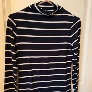 STRIPED DARK NAVY TOP - MODALF TURTLENECK
